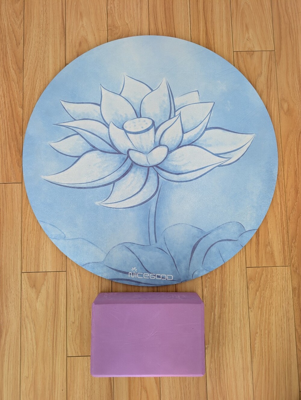 NEW Round yoga mat featuring a blue lotus design
